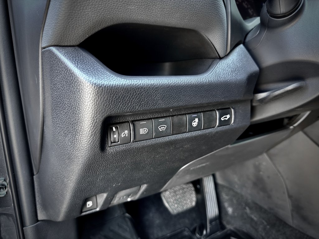 2024 Toyota RAV4 Hybrid XLE in Notre-Dame-des-Prairies, Quebec - 37 - w1024h768px