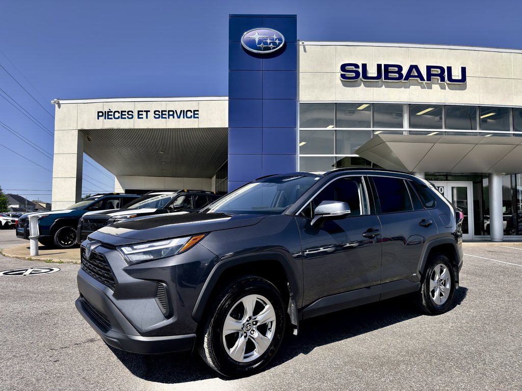 2024 Toyota RAV4 Hybrid XLE in Notre-Dame-des-Prairies, Quebec - 3 - w1024h768px