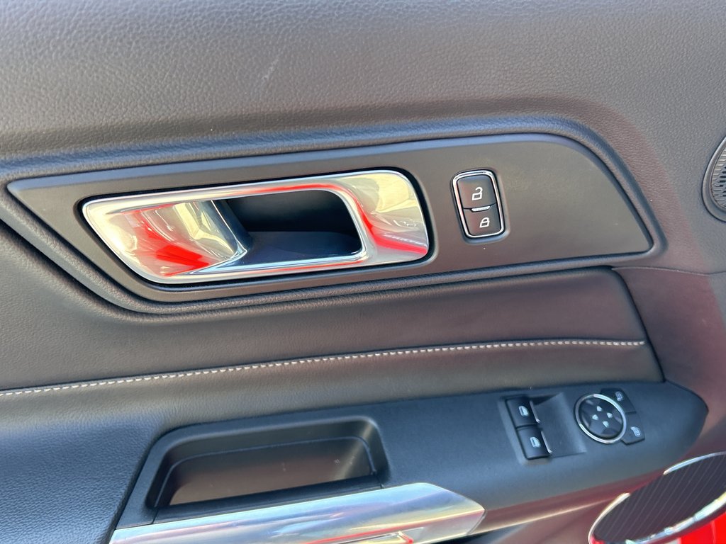 2019  Mustang EcoBoost   CAMERA   BLUETOOTH   HEATED SEATS in Hannon, Ontario - 11 - w1024h768px