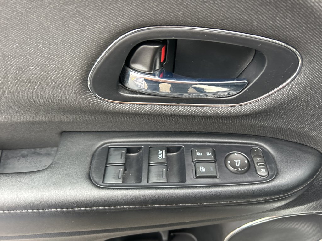 2020  HR-V Sport   HEATED SEATS   AWD   CAMERA   BLUETOOTH in Hannon, Ontario - 11 - w1024h768px