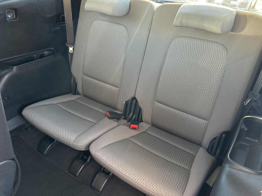 2015  Santa Fe XL XL   3RD ROW   BLUETOOTH   HEATED SEATS in Hannon, Ontario - 15 - w1024h768px