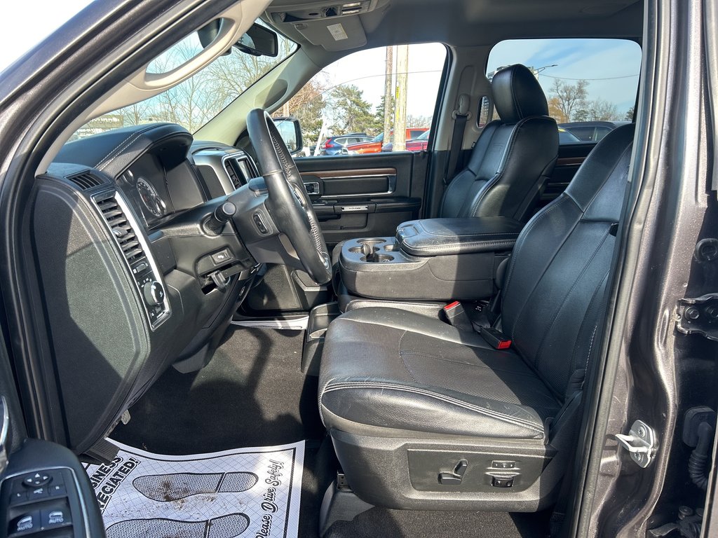 2018  1500 Laramie   4X4   NAV   CAM   HTD & COOL SEAT   LTHR in Hannon, Ontario - 13 - w1024h768px
