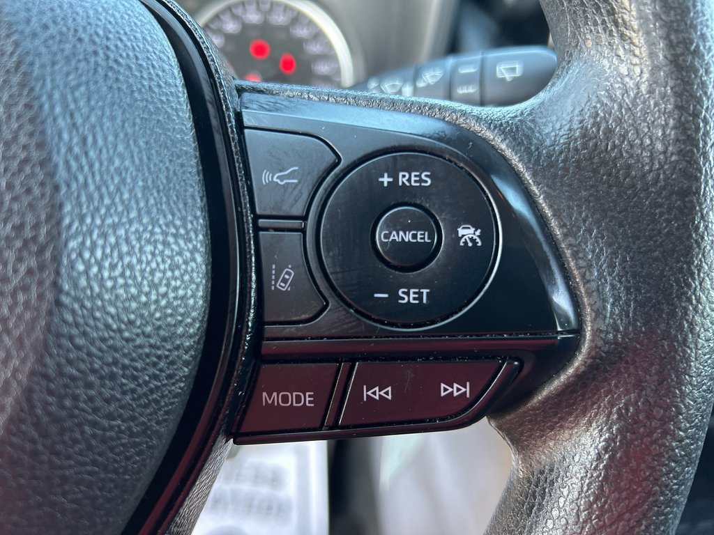 2019  RAV4 LE   NO ACCIDENTS   BLUETOOTH   HTD SEATS   CAMERA in Hannon, Ontario - 18 - w1024h768px