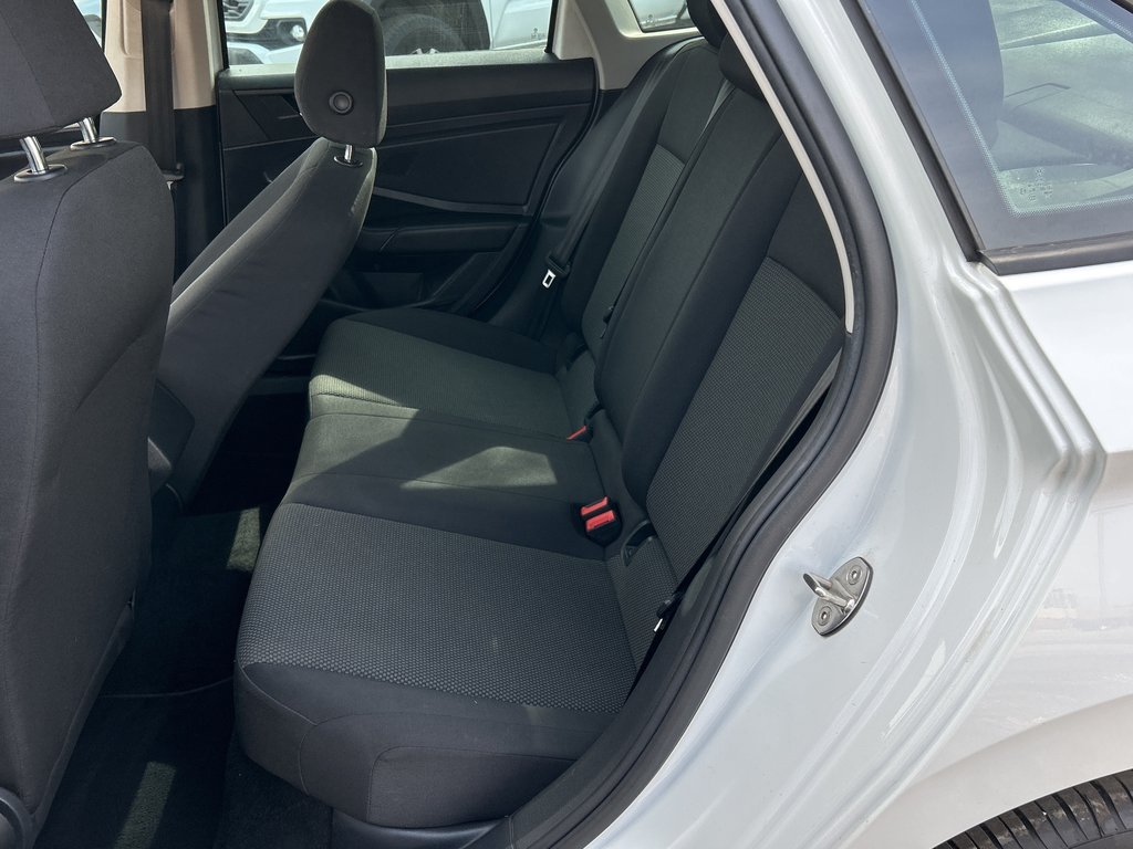 2019  Jetta Comfortline   CAMERA   BLUETOOTH   HEATED SEATS in Hannon, Ontario - 14 - w1024h768px