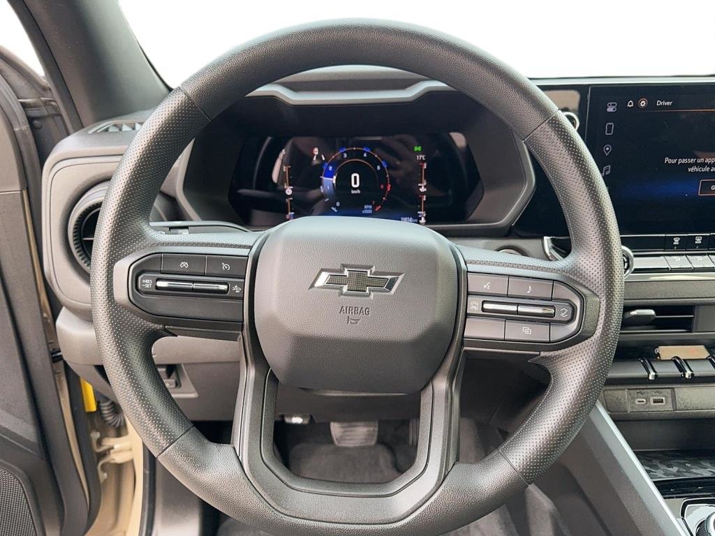 Chevrolet Colorado  2023 à Jonquière, Québec - 10 - w1024h768px