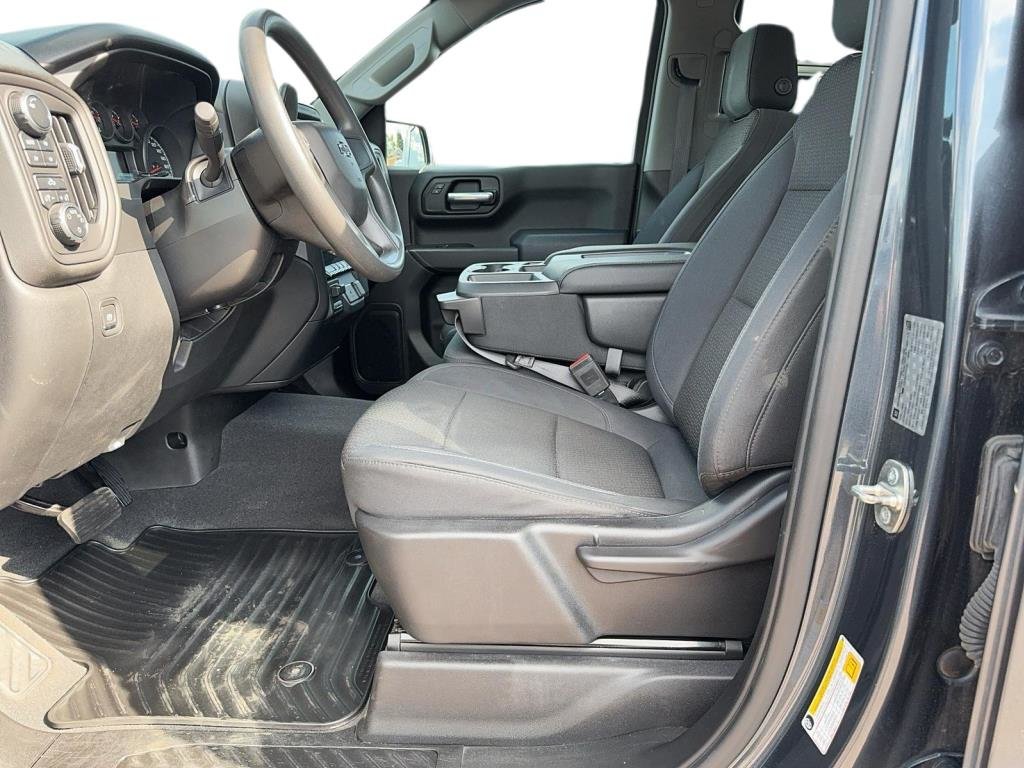 2019 Chevrolet Silverado 1500 in Jonquière, Quebec - 8 - w1024h768px