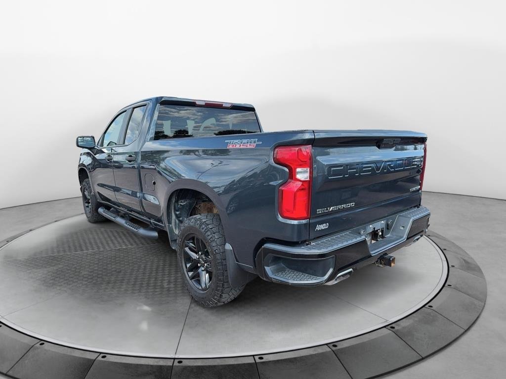 2019 Chevrolet Silverado 1500 in Jonquière, Quebec - 4 - w1024h768px