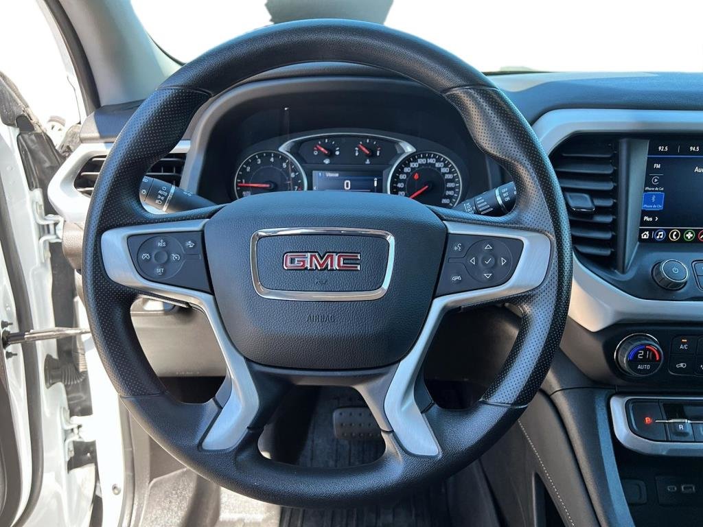 GMC Acadia  2022 à Jonquière, Québec - 12 - w1024h768px