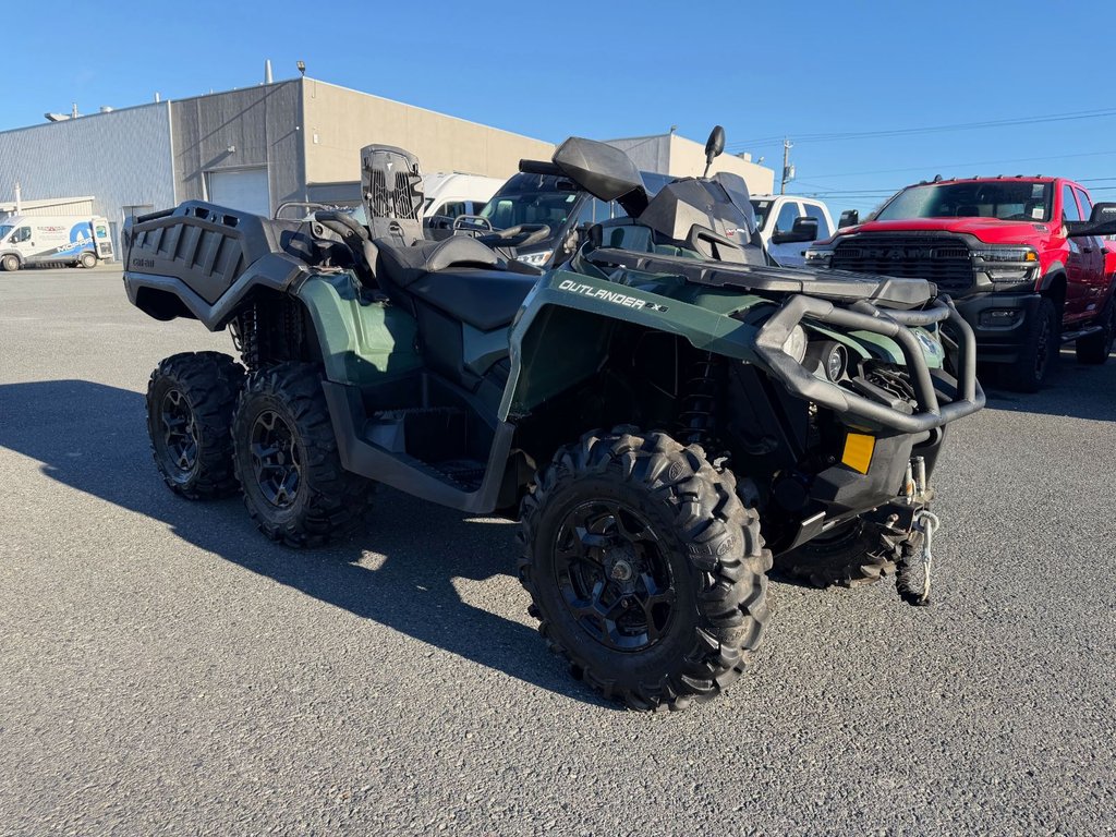 2022 Can-Am OUTLANDER MAX 650 6X6 in Saint-Georges, Quebec - 3 - w1024h768px