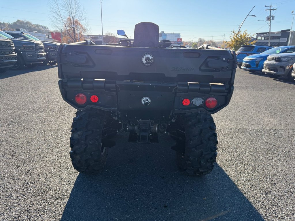 2022 Can-Am OUTLANDER MAX 650 6X6 in Saint-Georges, Quebec - 7 - w1024h768px