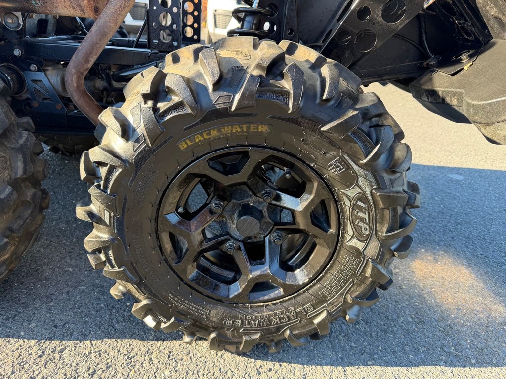 2022 Can-Am OUTLANDER MAX 650 6X6 in Saint-Georges, Quebec - 12 - w1024h768px