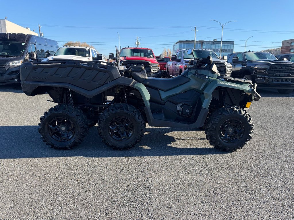 2022 Can-Am OUTLANDER MAX 650 6X6 in Saint-Georges, Quebec - 5 - w1024h768px