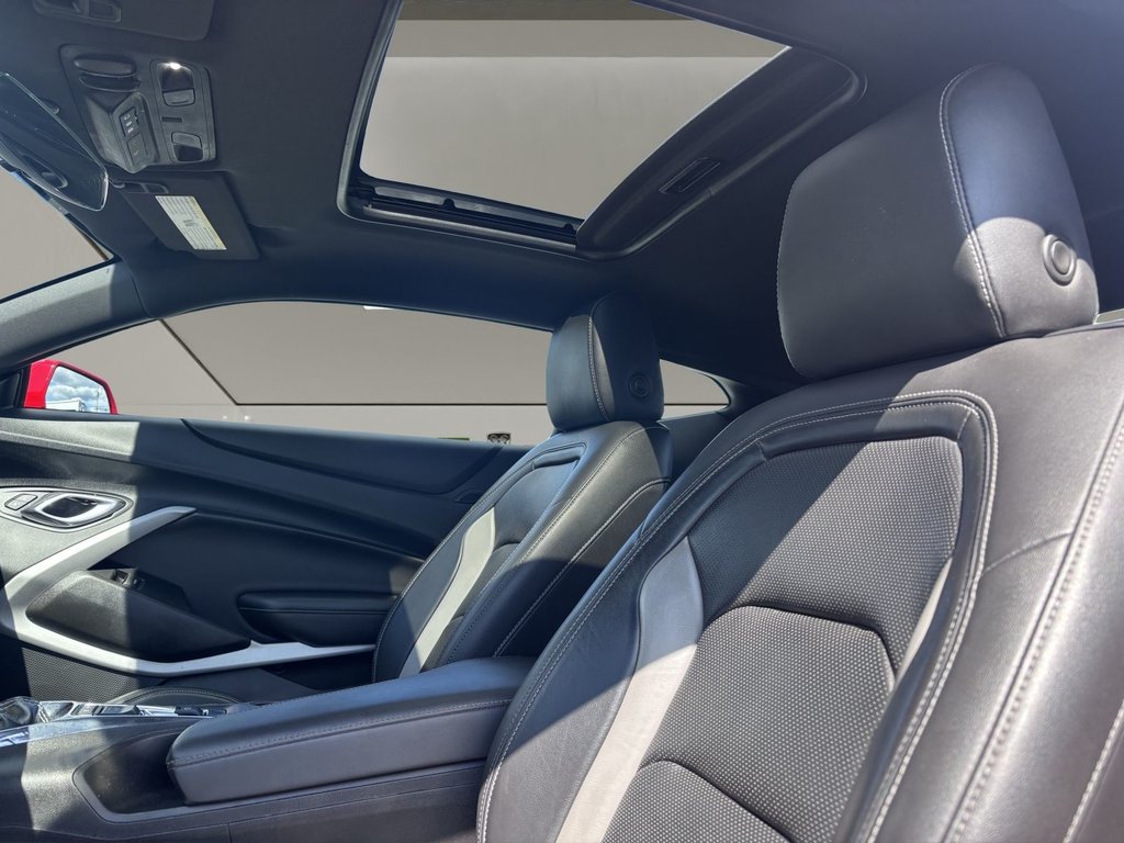2019 Chevrolet Camaro 2LT in Saint-Georges, Quebec - 14 - w1024h768px