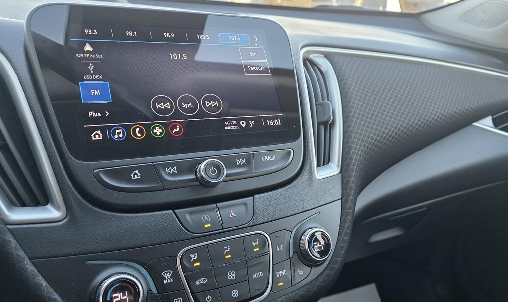 Chevrolet MALIBU LT  2023 à Saint-Georges, Québec - 19 - w1024h768px