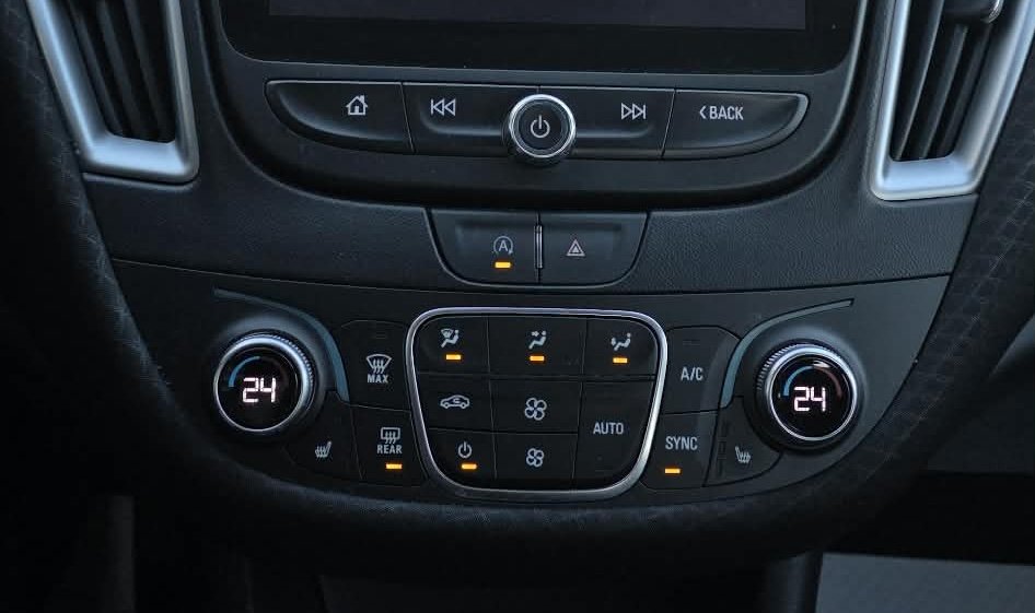 Chevrolet MALIBU LT  2023 à Saint-Georges, Québec - 21 - w1024h768px