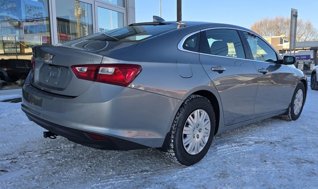 Chevrolet MALIBU LT  2023 à Saint-Georges, Québec - 10 - w1024h768px