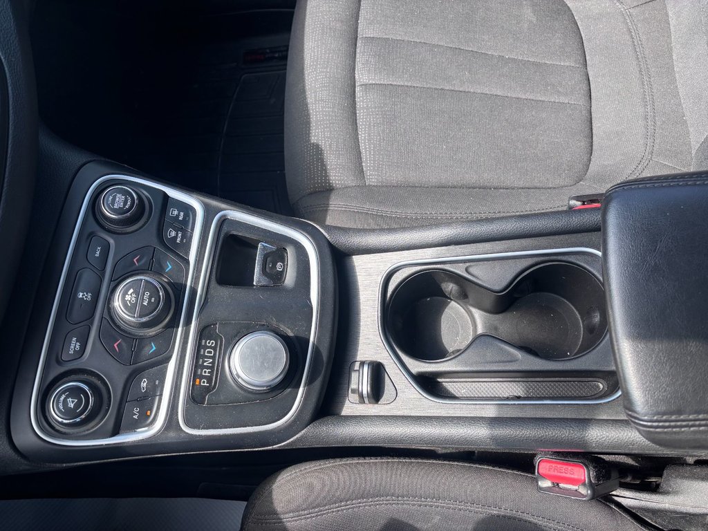 Chrysler 200 Limited 2015 à Saint-Georges, Québec - 16 - w1024h768px