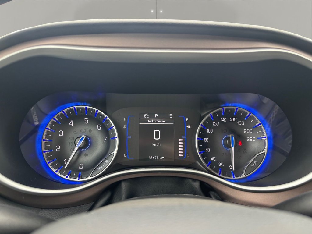 2024 Chrysler GRAND CARAVAN in Saint-Georges, Quebec - 15 - w1024h768px