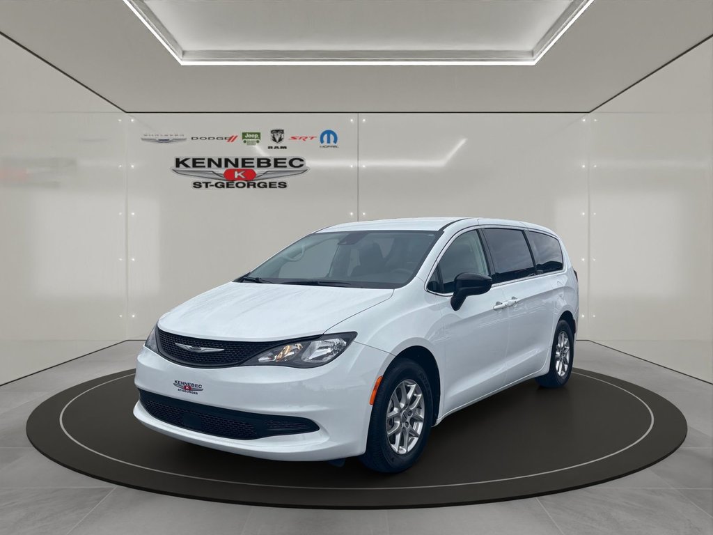 2024 Chrysler GRAND CARAVAN in Saint-Georges, Quebec - 5 - w1024h768px