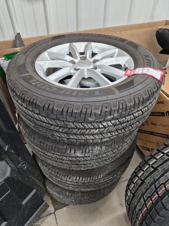 Chrysler PACIFICA LX  2018 à Saint-Georges, Québec - 19 - w1024h768px