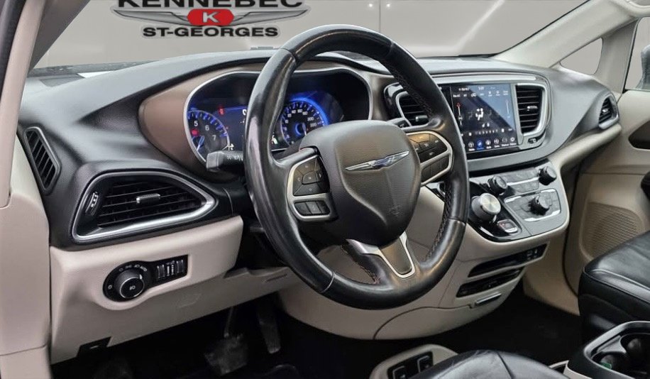 Chrysler Pacifica Touring-L Plus 2018 à Saint-Georges, Québec - 15 - w1024h768px