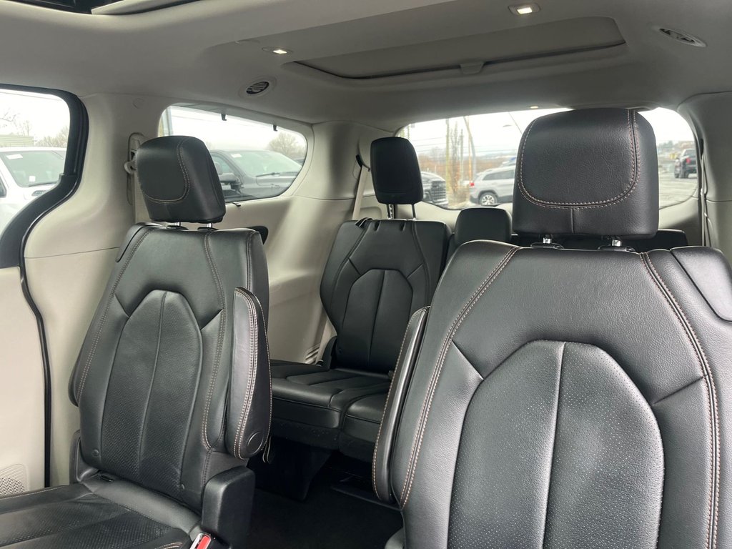 Chrysler Pacifica Touring-L Plus 2018 à Saint-Georges, Québec - 17 - w1024h768px
