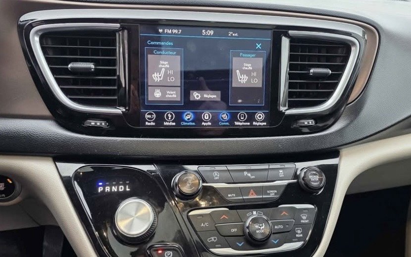 Chrysler Pacifica Touring-L Plus 2018 à Saint-Georges, Québec - 24 - w1024h768px