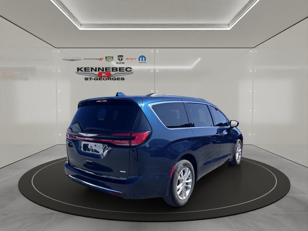 2022 Chrysler Pacifica Touring in Saint-Georges, Quebec - 8 - w1024h768px