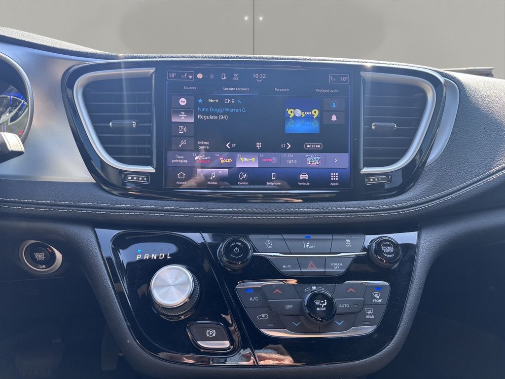 2022 Chrysler Pacifica Touring in Saint-Georges, Quebec - 18 - w1024h768px