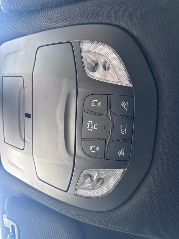 2022 Chrysler Pacifica Touring in Saint-Georges, Quebec - 21 - w1024h768px
