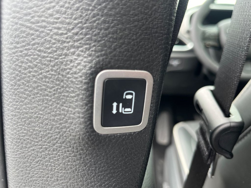 2024 Chrysler Pacifica Hybrid Premium S Appearance in Saint-Georges, Quebec - 25 - w1024h768px