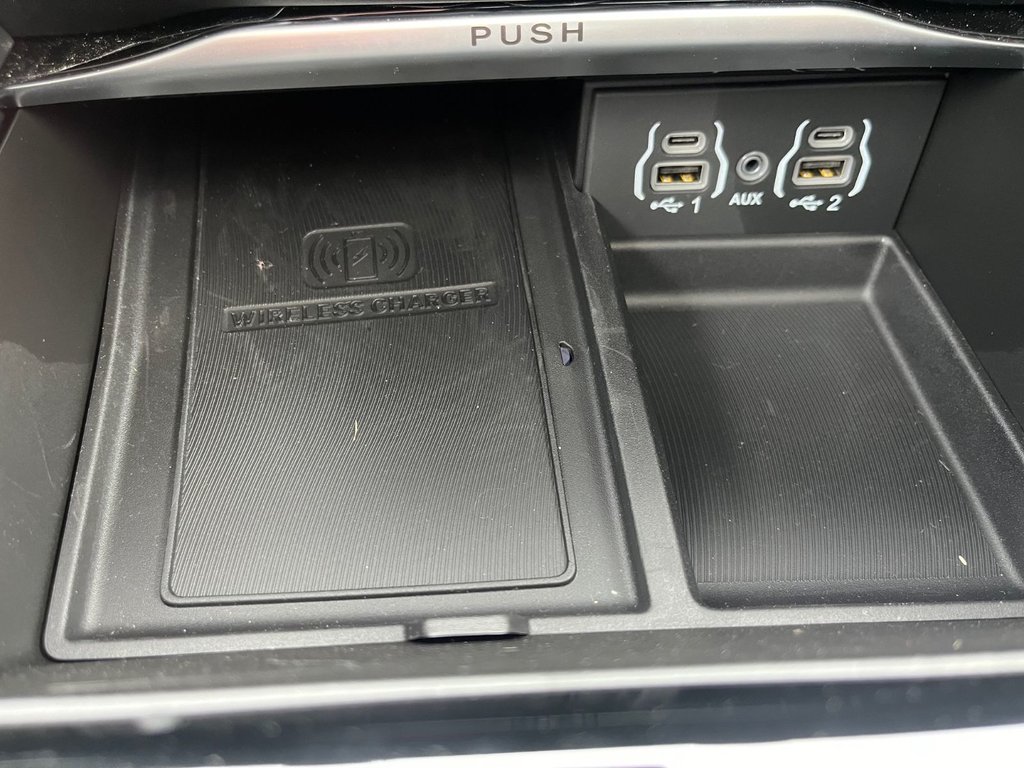 2024 Chrysler Pacifica Hybrid Premium S Appearance in Saint-Georges, Quebec - 30 - w1024h768px