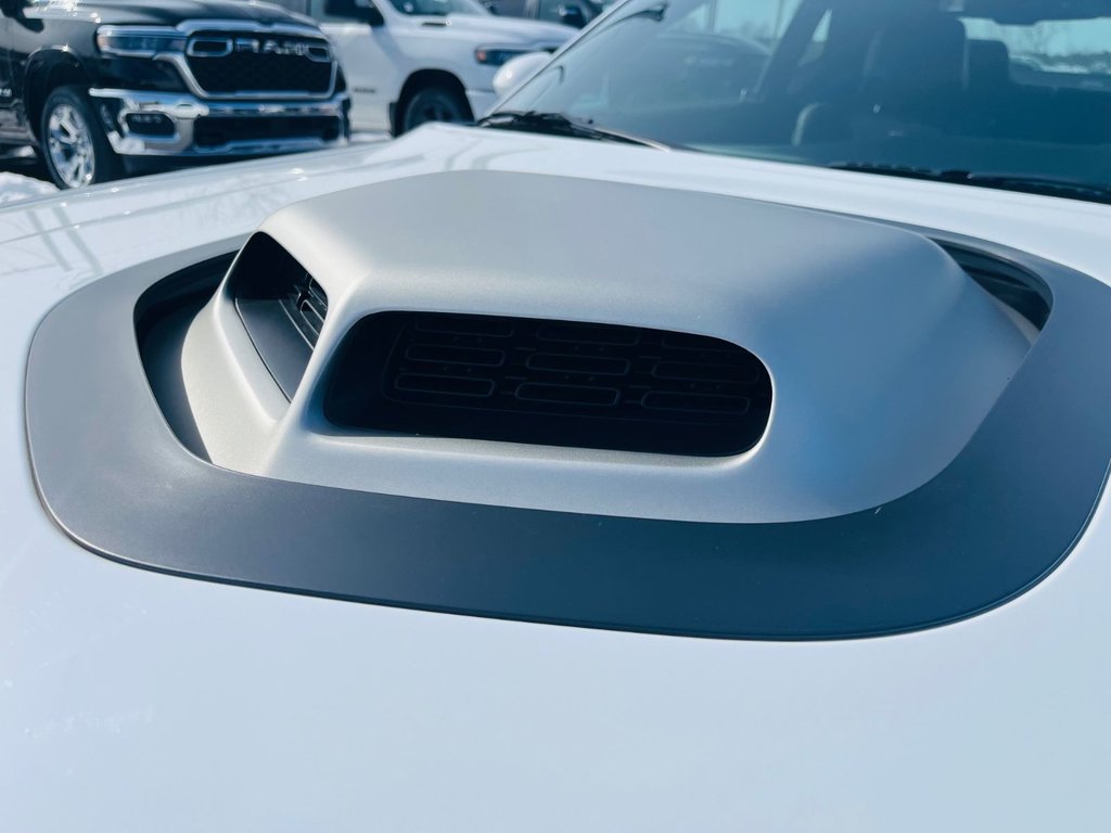 Dodge Challenger Scat Pack 392 Widebody SWINGER 2023 à Saint-Georges, Québec - 11 - w1024h768px