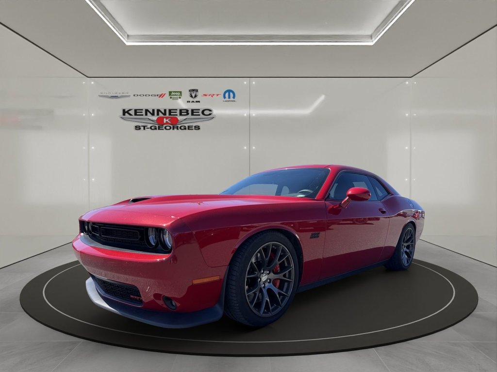 2016 Dodge Challenger SRT 392 in Saint-Georges, Quebec - 3 - w1024h768px