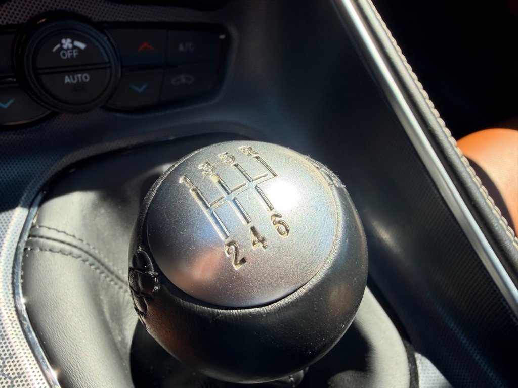 2016 Dodge Challenger SRT 392 in Saint-Georges, Quebec - 22 - w1024h768px