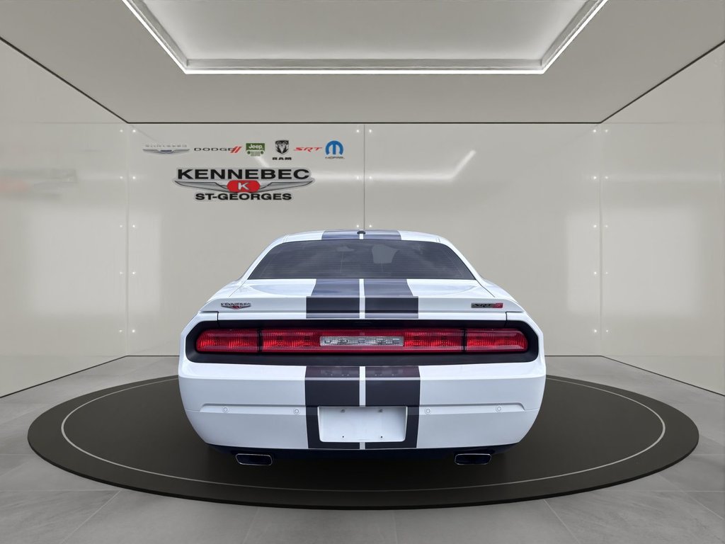 2014 Dodge Challenger SRT8 MANUELLE in Saint-Georges, Quebec - 7 - w1024h768px