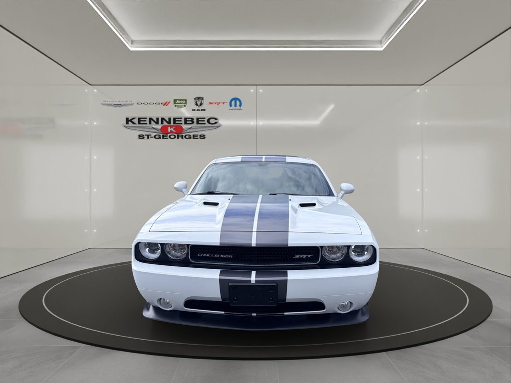 2014 Dodge Challenger SRT8 MANUELLE in Saint-Georges, Quebec - 2 - w1024h768px