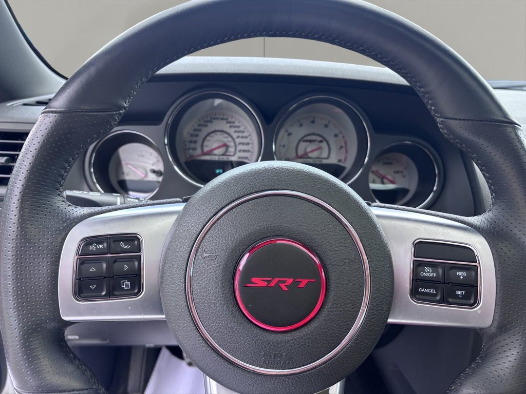 2014 Dodge Challenger SRT8 MANUELLE in Saint-Georges, Quebec - 19 - w1024h768px