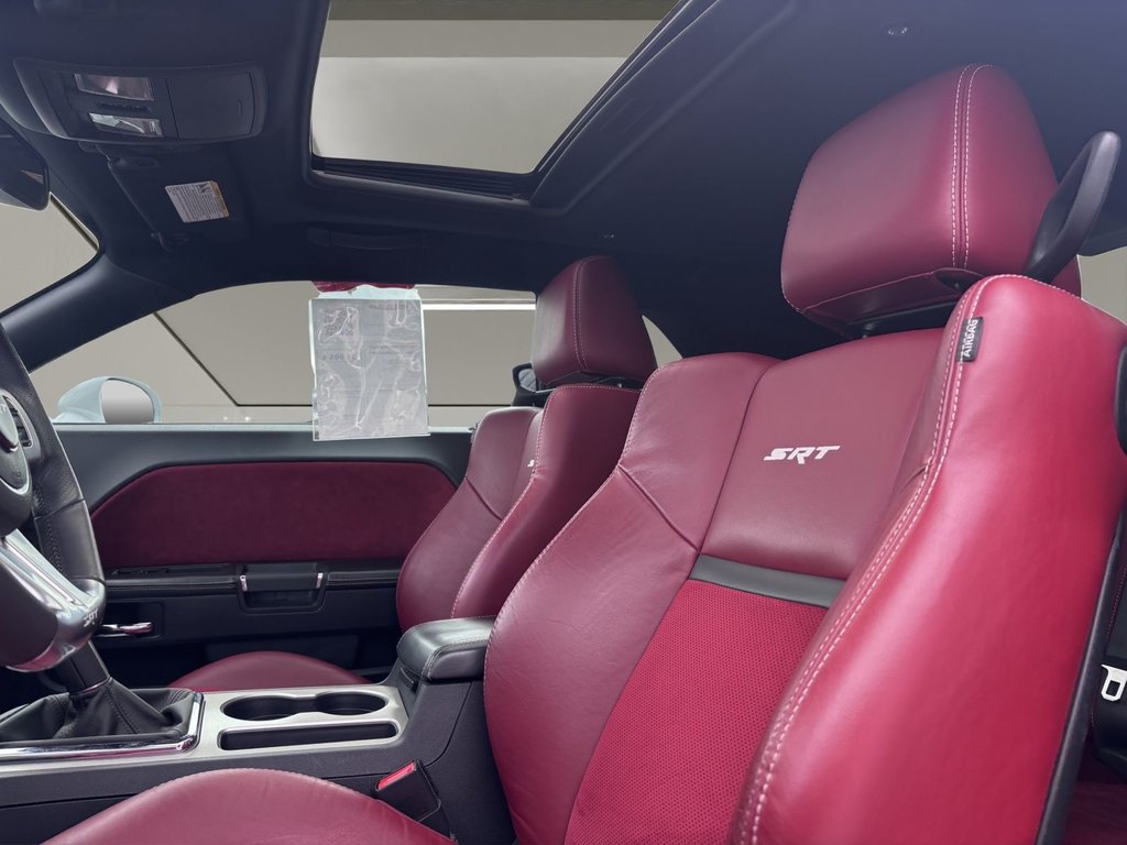 2014 Dodge Challenger SRT8 MANUELLE in Saint-Georges, Quebec - 16 - w1024h768px