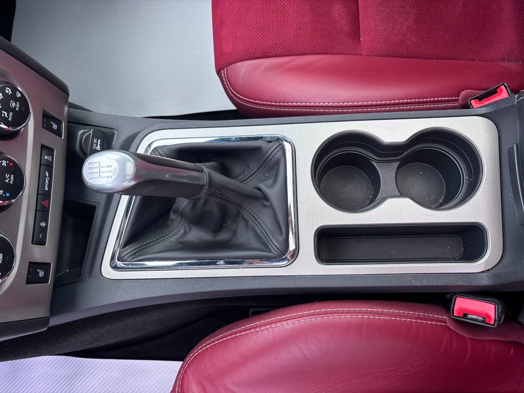 2014 Dodge Challenger SRT8 MANUELLE in Saint-Georges, Quebec - 23 - w1024h768px