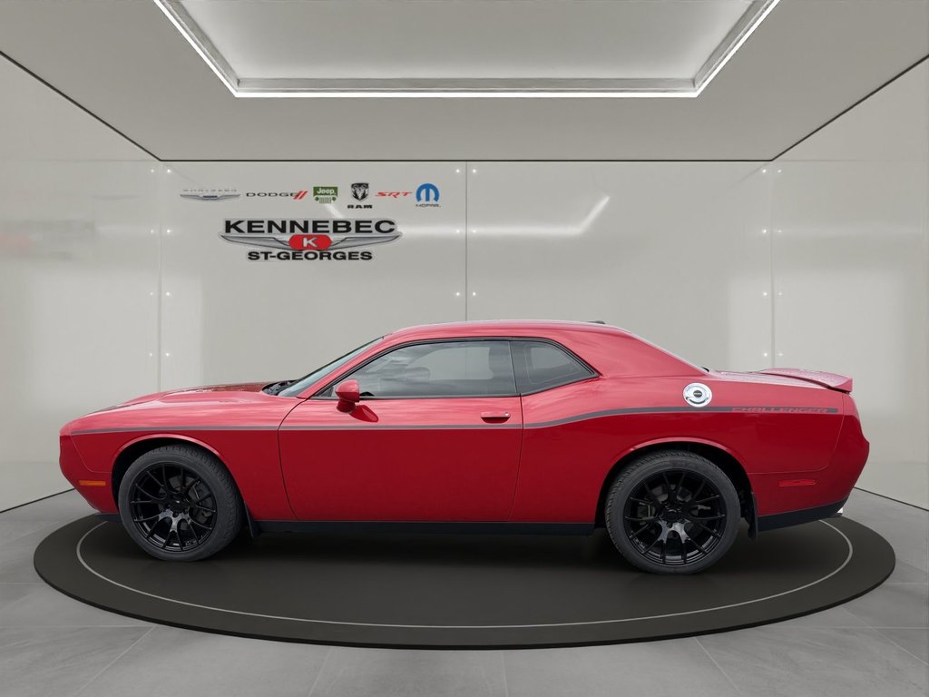 2016 Dodge Challenger SXT Plus in Saint-Georges, Quebec - 5 - w1024h768px