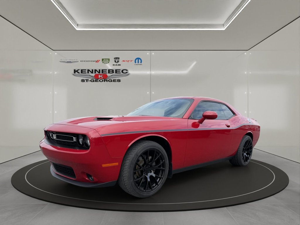2016 Dodge Challenger SXT Plus in Saint-Georges, Quebec - 4 - w1024h768px