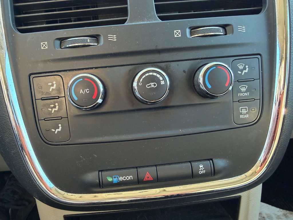 Dodge Grand Caravan SE PLUS 2017 à Saint-Georges, Québec - 19 - w1024h768px