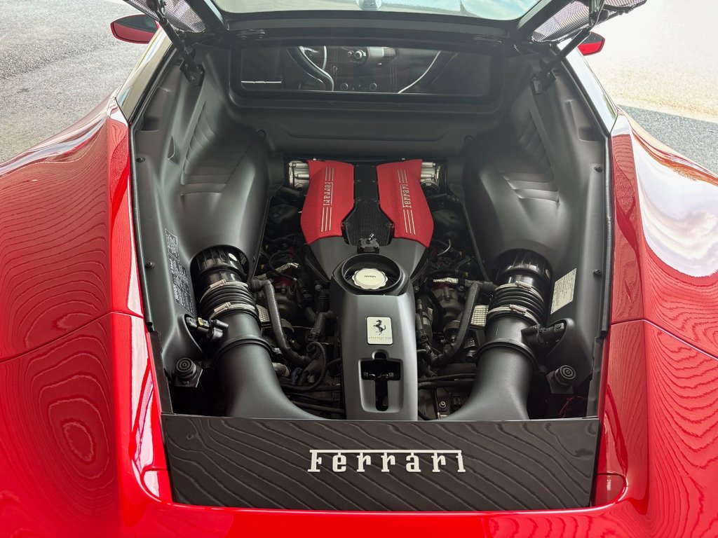 2017 Ferrari 488GTB in Saint-Georges, Quebec - 18 - w1024h768px