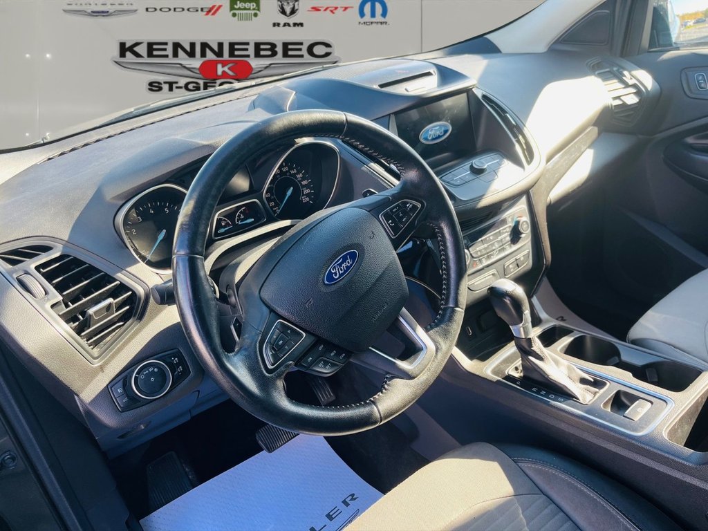 Ford ESCAPE SE  2017 à Saint-Georges, Québec - 13 - w1024h768px