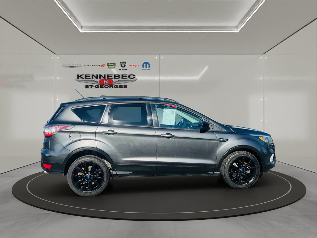 Ford ESCAPE SE  2017 à Saint-Georges, Québec - 2 - w1024h768px