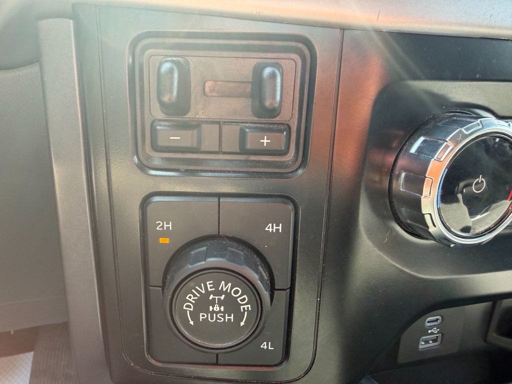 2023 Ford F-150 XLT XTR BOITE 8PI SUPERCAB in Saint-Georges, Quebec - 14 - w1024h768px