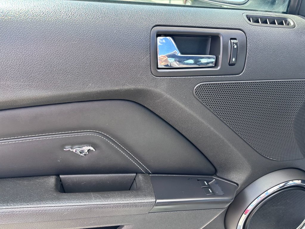 2014 Ford Mustang GT in Saint-Georges, Quebec - 11 - w1024h768px