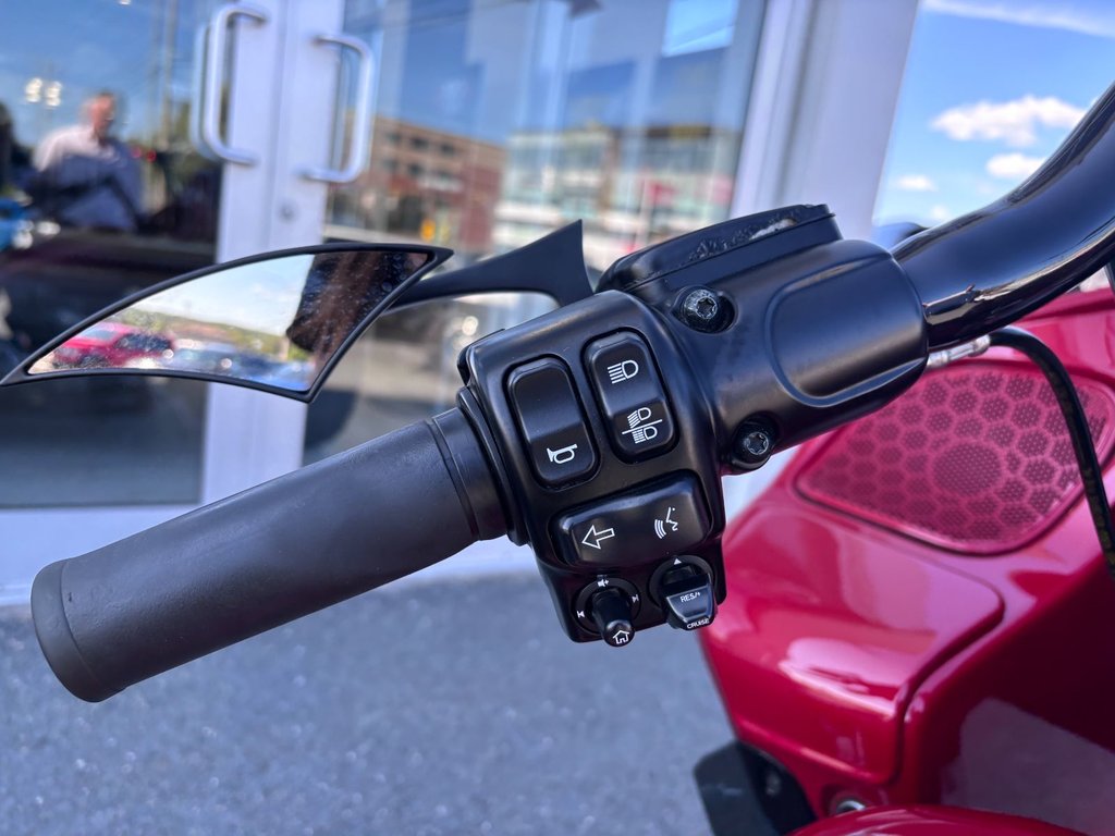 Harley-Davidson FLTRX ROAD GLIDE 2015 à Saint-Georges, Québec - 16 - w1024h768px