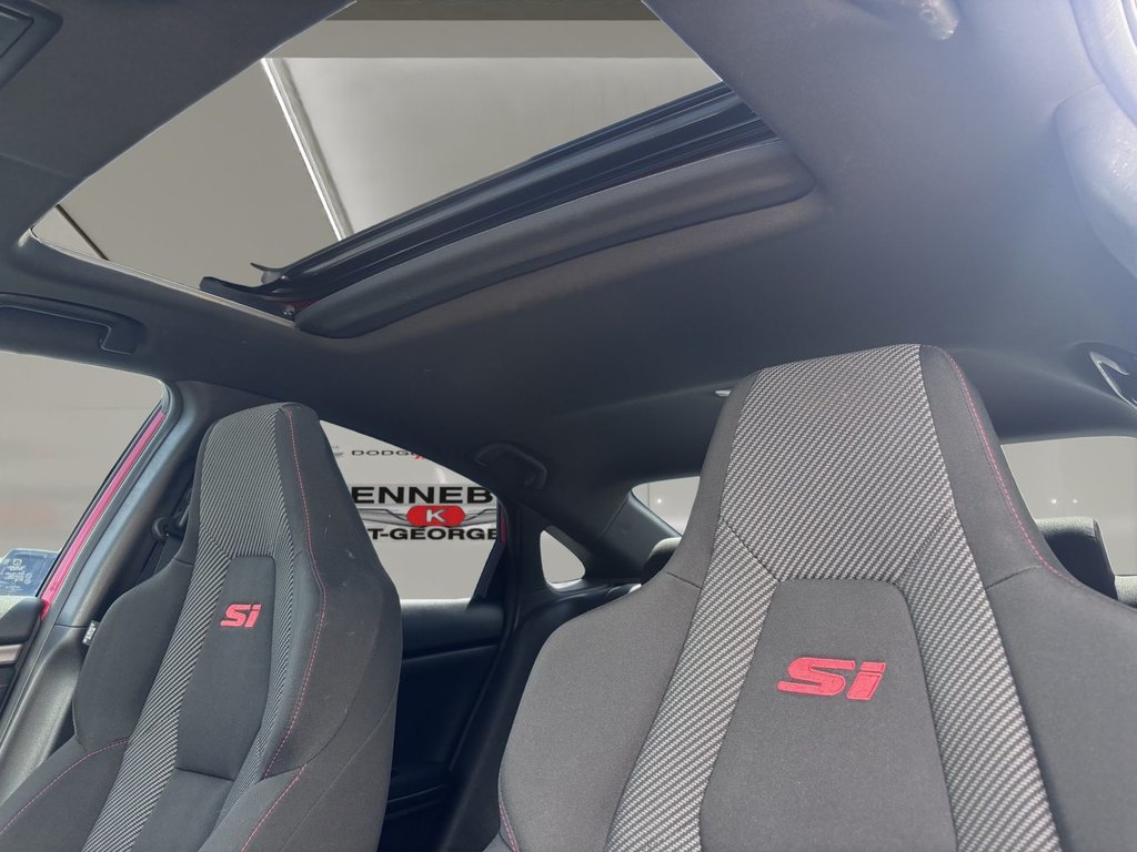 Honda Civic Si Sedan  2019 à Saint-Georges, Québec - 12 - w1024h768px